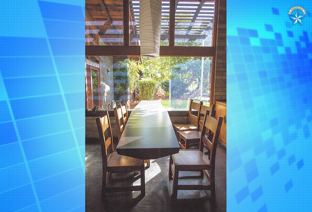 CINDY ELLEN RUSSELL / CRUSSELL@STARADVERTISER.COM The Jean Charlot residence was built in 1958 as a ranch style house in Kahala and was designed by Charlot and architect George James “Pete” Wimberly. Pictured is the dining room area. 